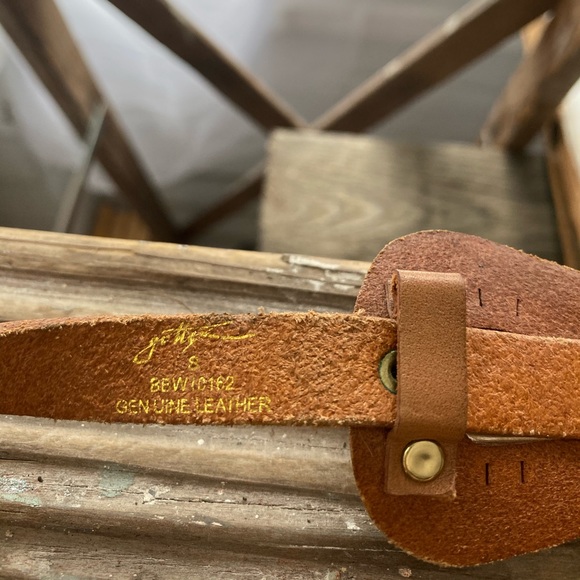 Leather belt - Picture 4 of 4